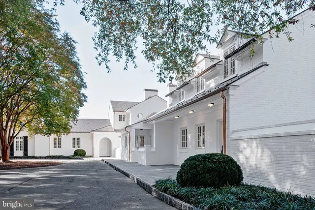 $9,900,000 | 6010 Shipyard Lane, Easton, MD 21601