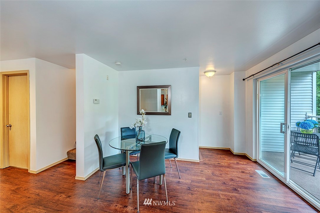17319 Riverside Place, Unit 2C Bothell, WA 98011 - Photo 3 of 15 Gallery Image 3