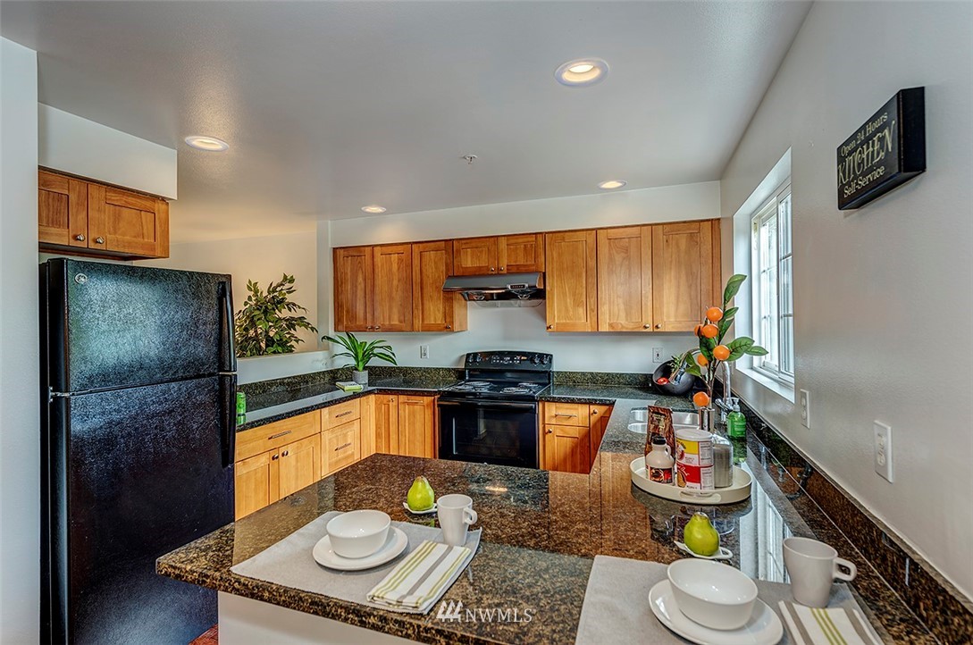 17319 Riverside Place, Unit 2C Bothell, WA 98011 - Photo 5 of 15 Gallery Image 5