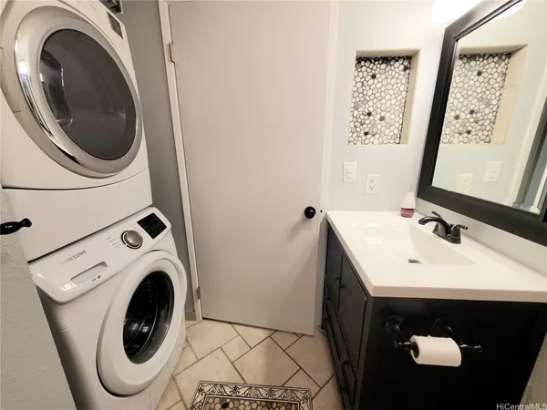 $2,750 | 94-820 Lumiauau Street, Unit F103, Waipahu, HI 96797