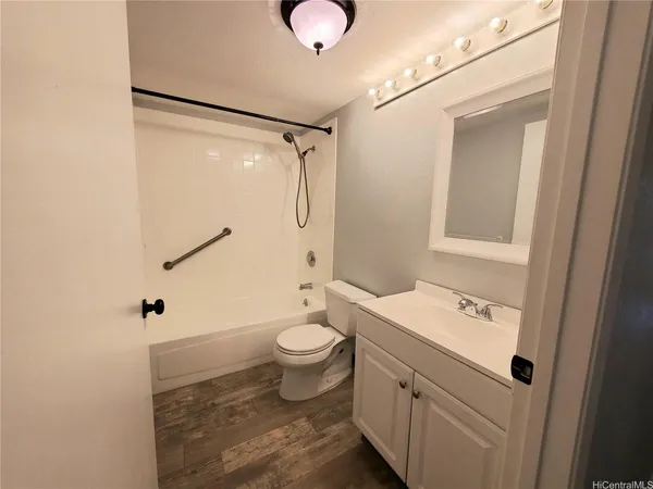 $2,750 | 94-820 Lumiauau Street, Unit F103, Waipahu, HI 96797