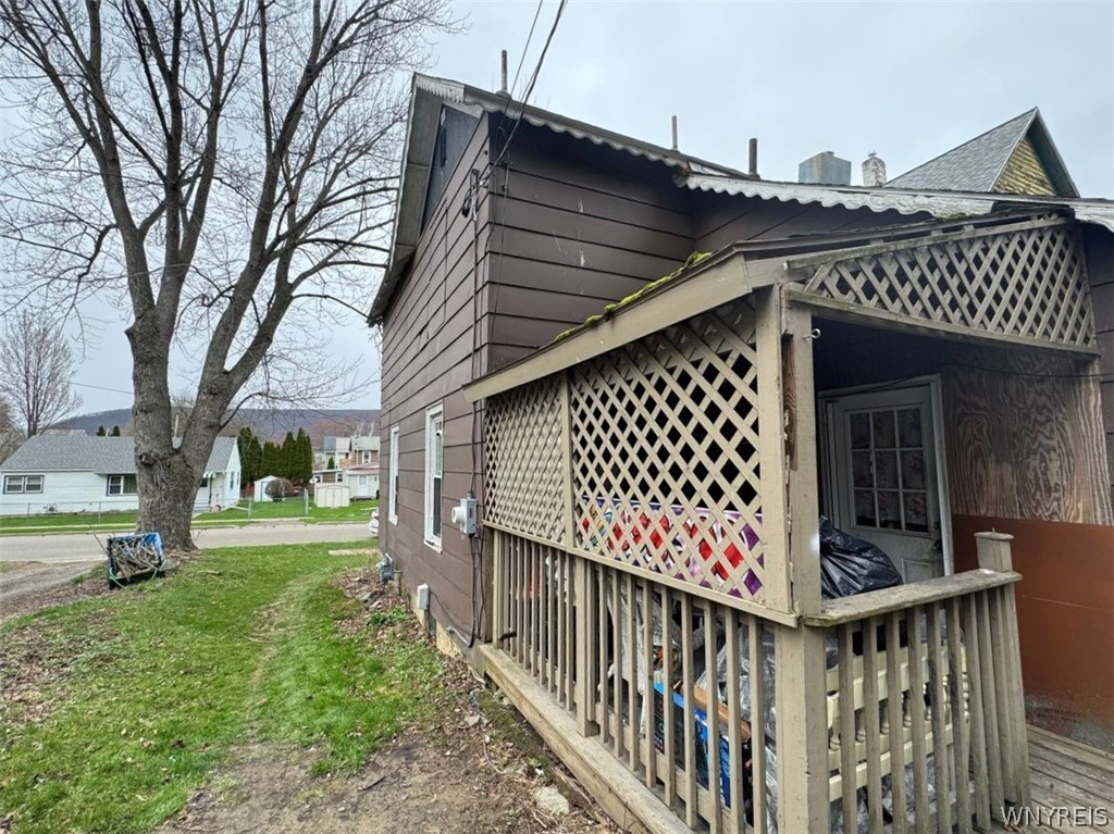 246 East 3rd Street Corning, NY 14830 - Photo 3 of 18