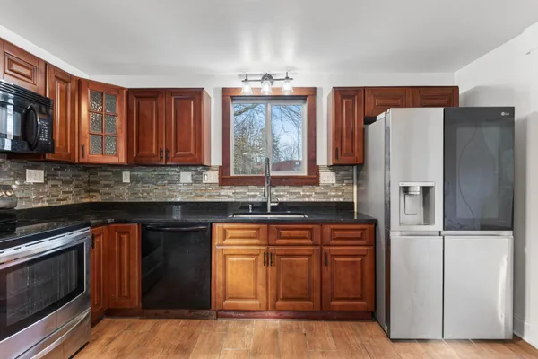 $399,000 | 510 Roosevelt Trail, Casco, ME 04015