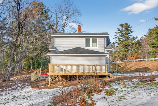 $399,000 | 510 Roosevelt Trail, Casco, ME 04015