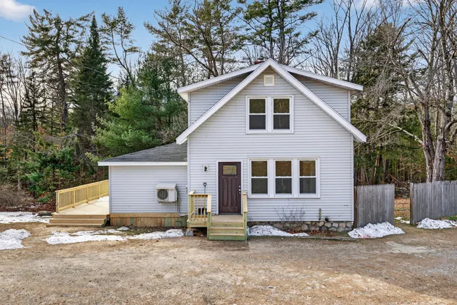 $429,000 | 510 Roosevelt Trail, Casco, ME 04015