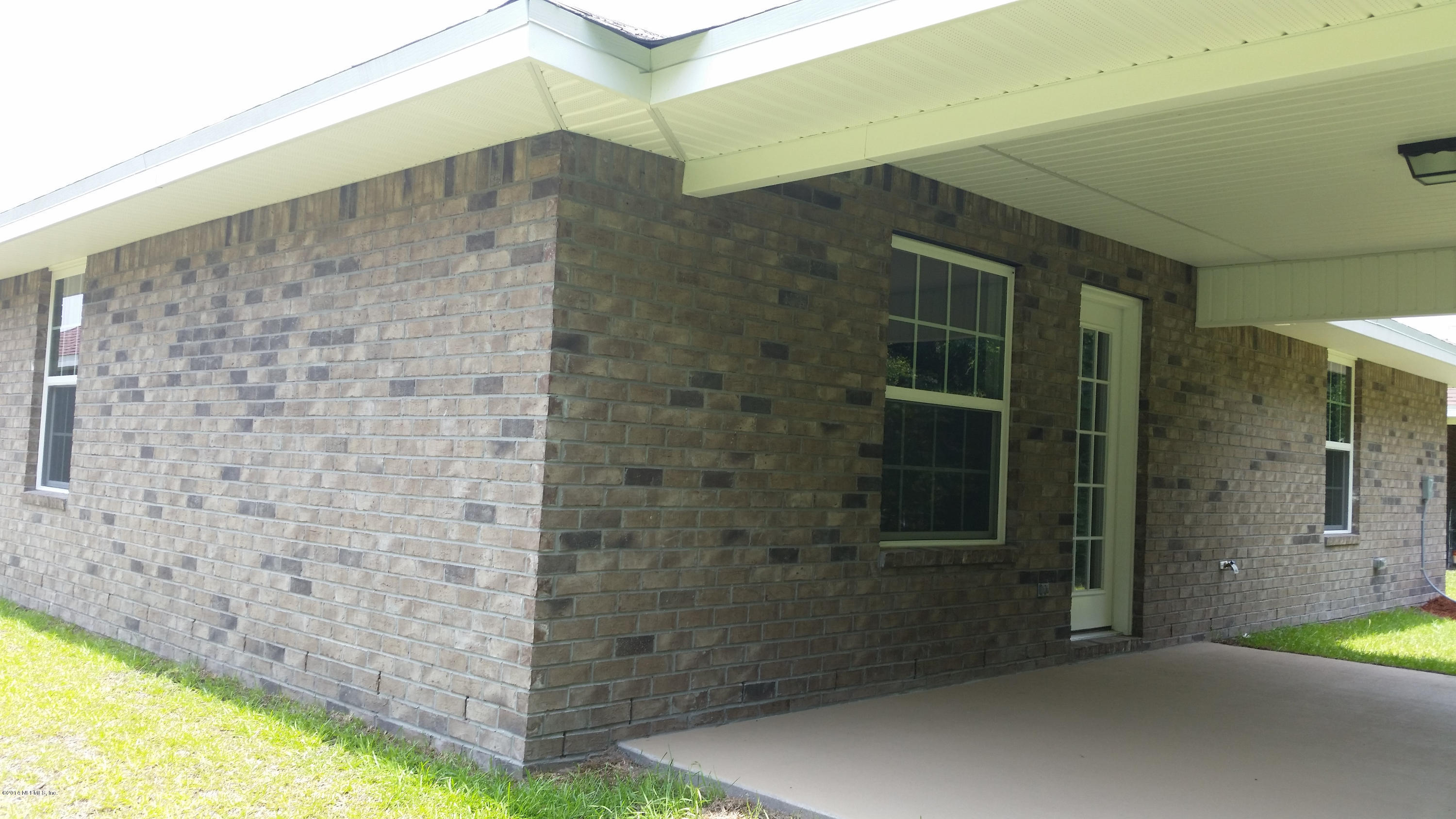 5736 Royalty Road Jacksonville, FL 32254 - Photo 17 of 18 14 x 16 Covered Patio