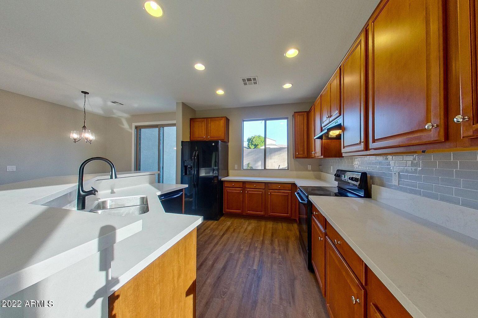 2622 West Florentine Road Phoenix, AZ 85086 - Photo 10 of 46 Photo #10