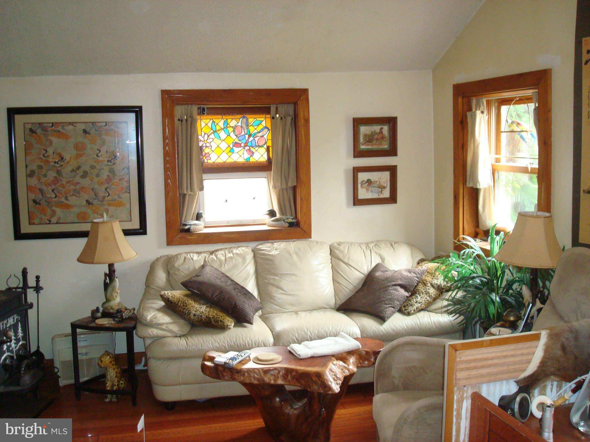 5105 Sudley Road Manassas, VA 20109 - Photo 2 of 30 Living Room