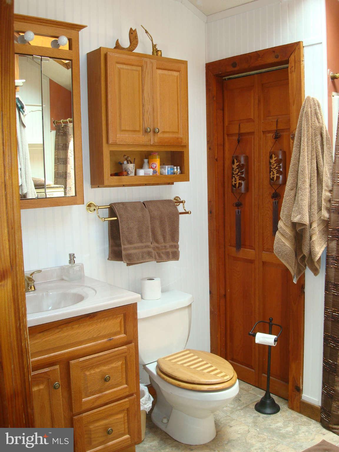 5105 Sudley Road Manassas, VA 20109 - Photo 13 of 30 Bath
