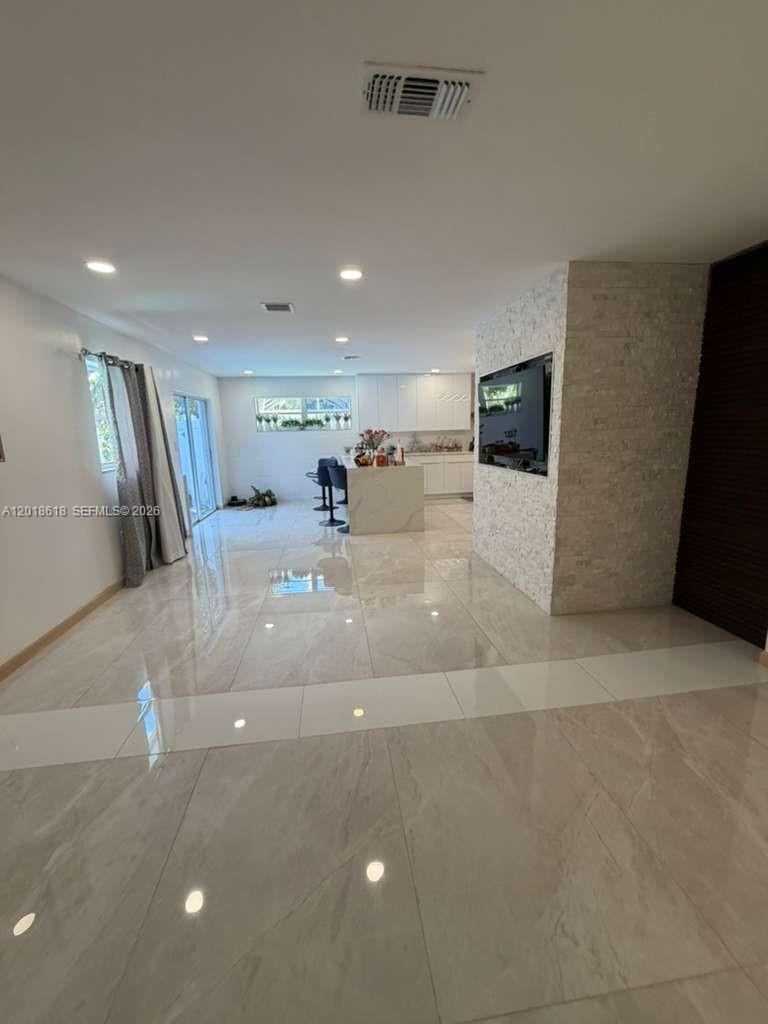 5740 Southwest 57th Way Davie, FL 33314 - Photo 15 of 20