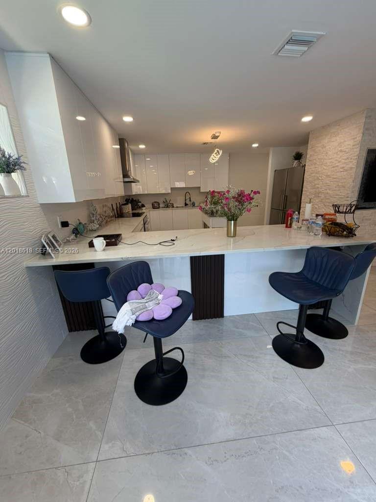 5740 Southwest 57th Way Davie, FL 33314 - Photo 4 of 20