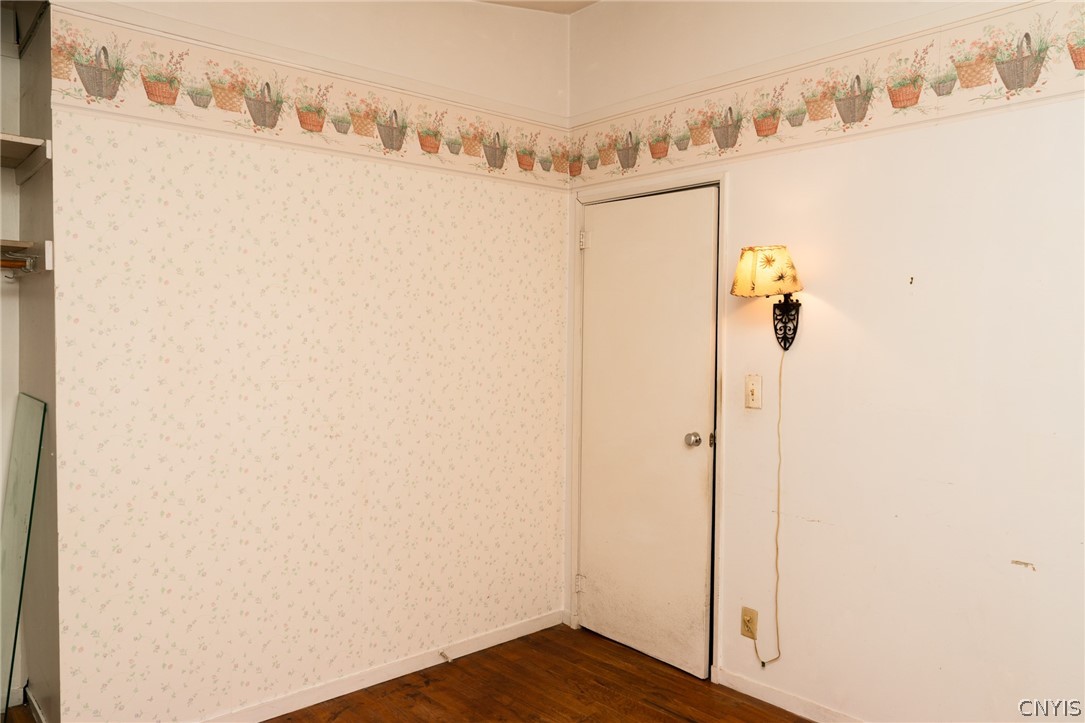 7489 Murray Drive Cicero, NY 13039 - Photo 21 of 35