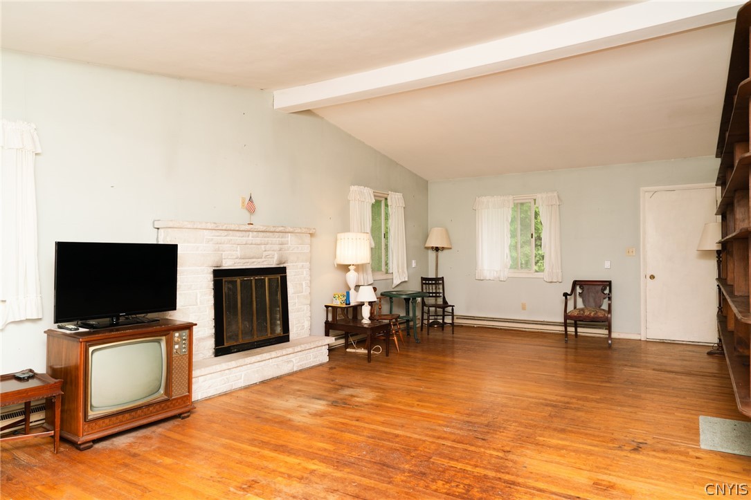 7489 Murray Drive Cicero, NY 13039 - Photo 6 of 35