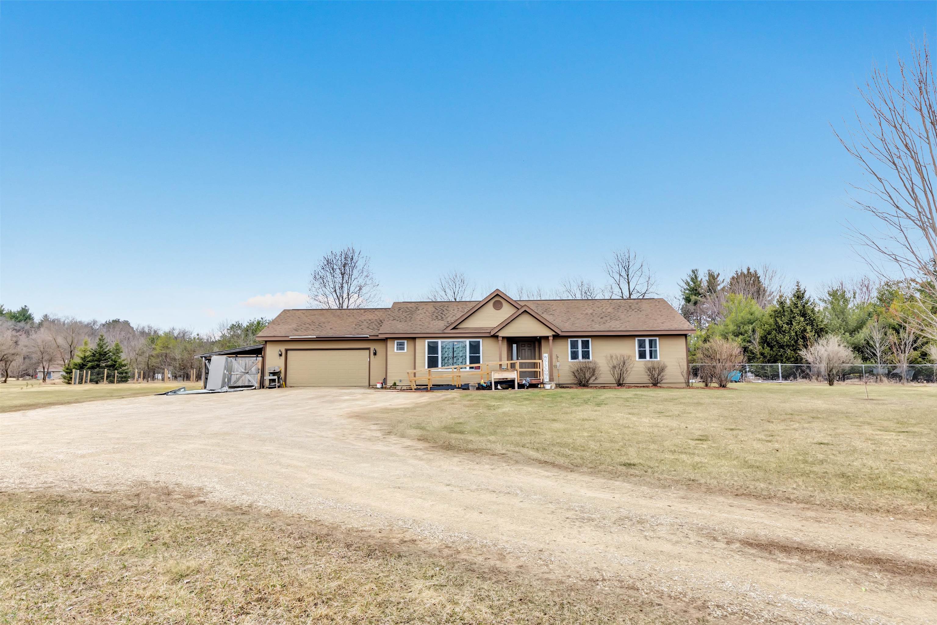 801 Simon Street Wild Rose, WI 54984 - Photo 26 of 41