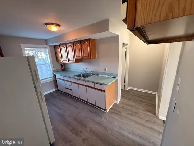 $1,900 | 220 Delsea Drive, Unit 1R, Westville, NJ 08093