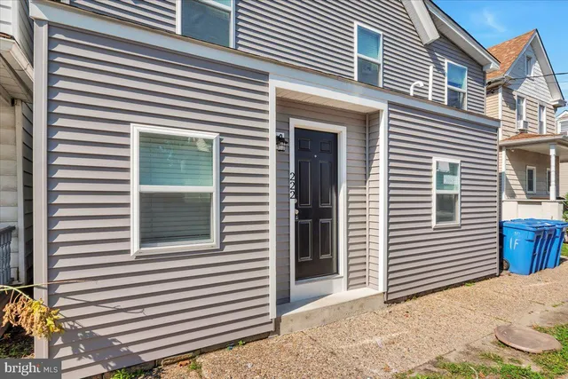 $1,900 | 220 Delsea Drive, Unit 1R, Westville, NJ 08093