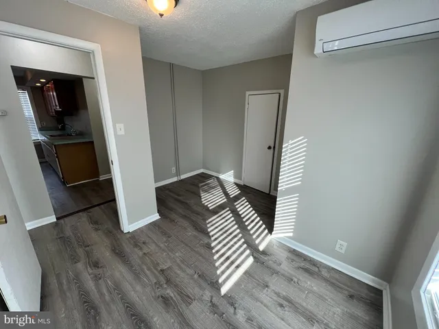 $1,900 | 220 Delsea Drive, Unit 1R, Westville, NJ 08093