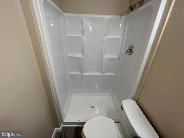 $1,900 | 220 Delsea Drive, Unit 1R, Westville, NJ 08093