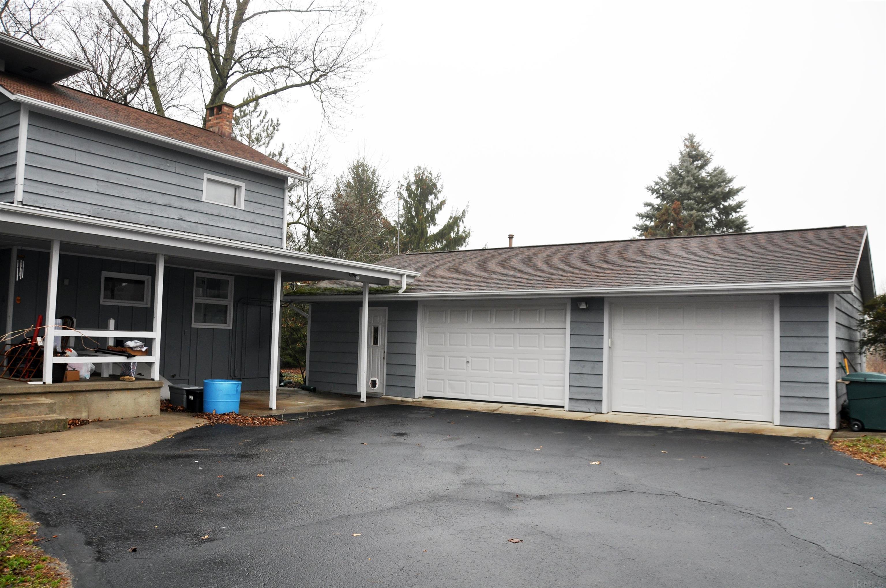 8841 North Th Road Decatur, IN 46733 - Photo 4 of 31