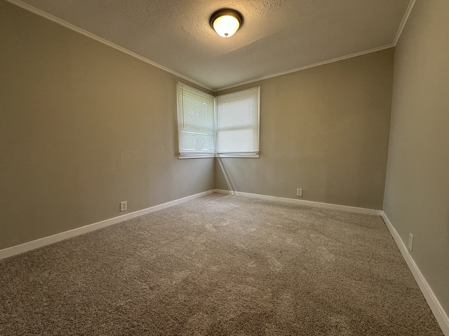 3543 William Street Steger, IL 60475 - Photo 11 of 22 an empty room with a window