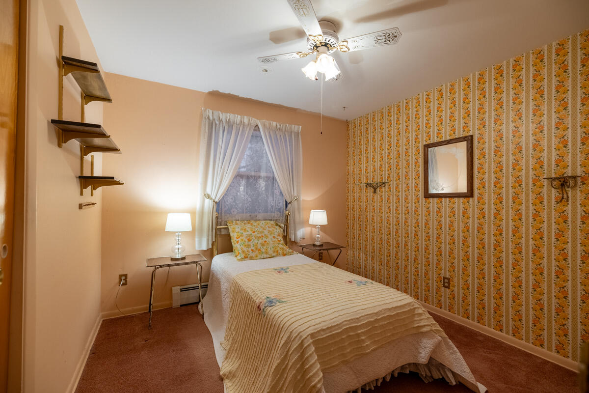 17903 English Road Manchester, MI 48158 - Photo 9 of 17 1S1A0299-HDR-2