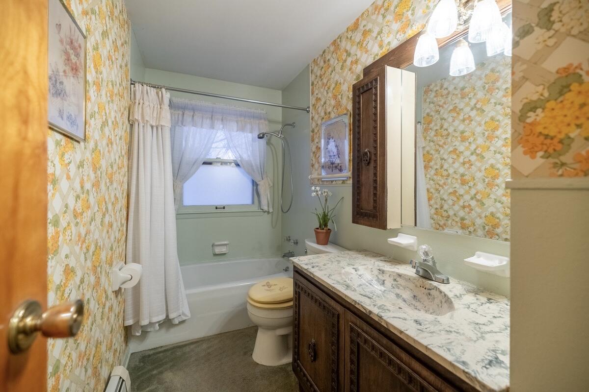 17903 English Road Manchester, MI 48158 - Photo 10 of 17 1S1A0289-HDR