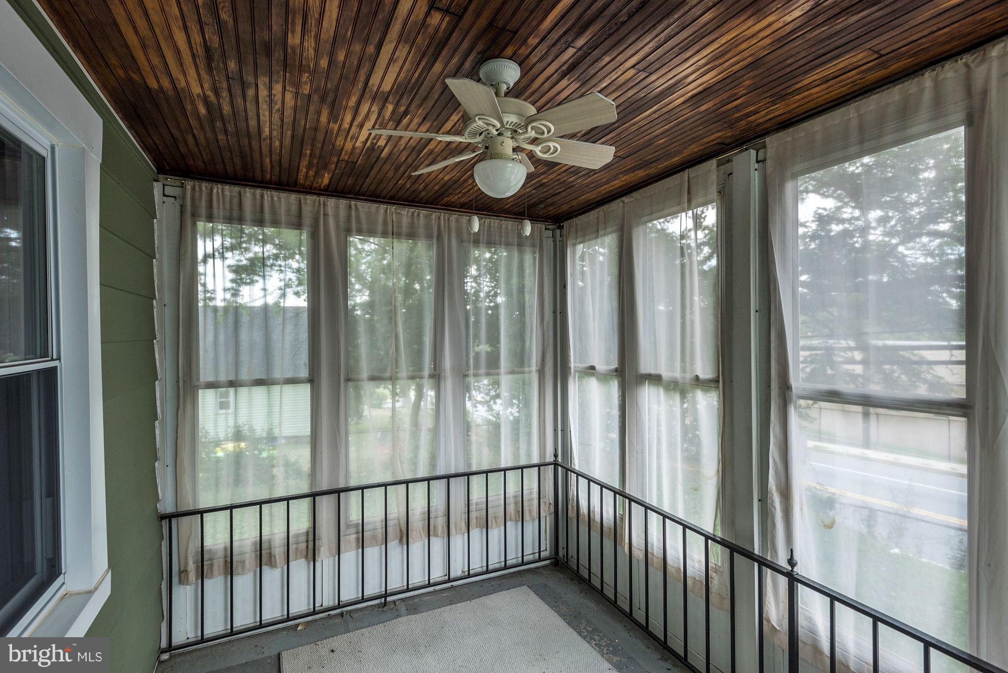4613 Annapolis Road Baltimore, MD 21227 - Photo 11 of 15 a view of an entryway