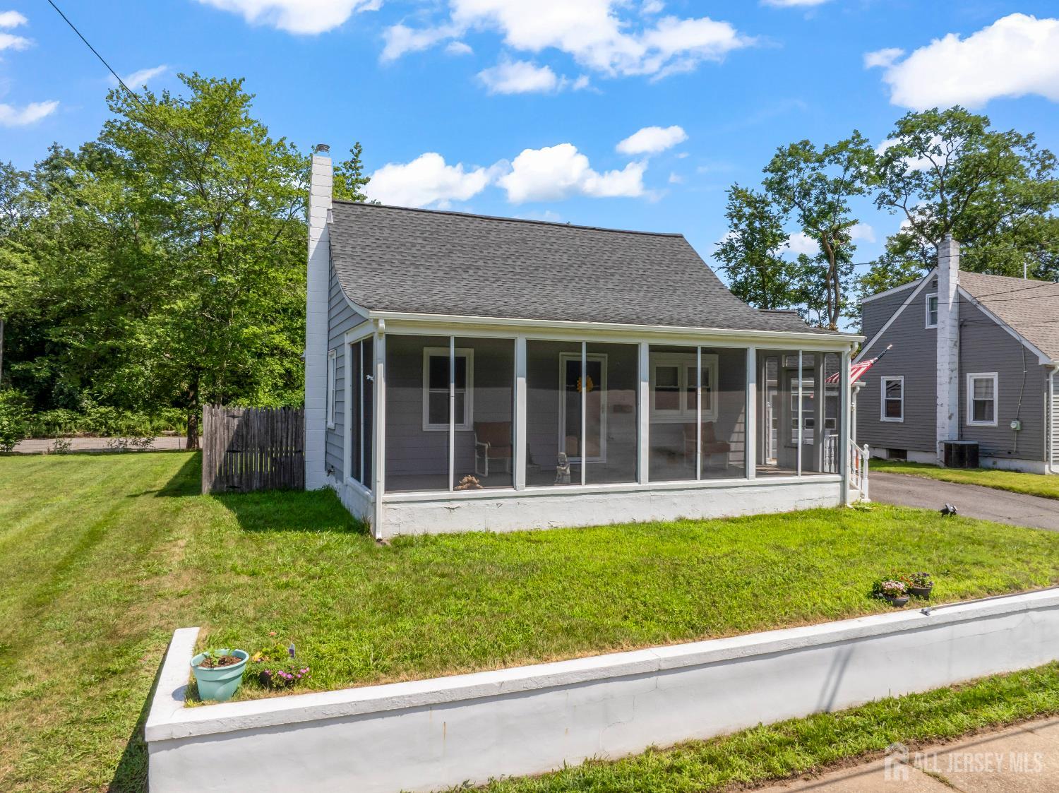 36 Collins Road Hamilton, NJ 08619 - Photo 3 of 32