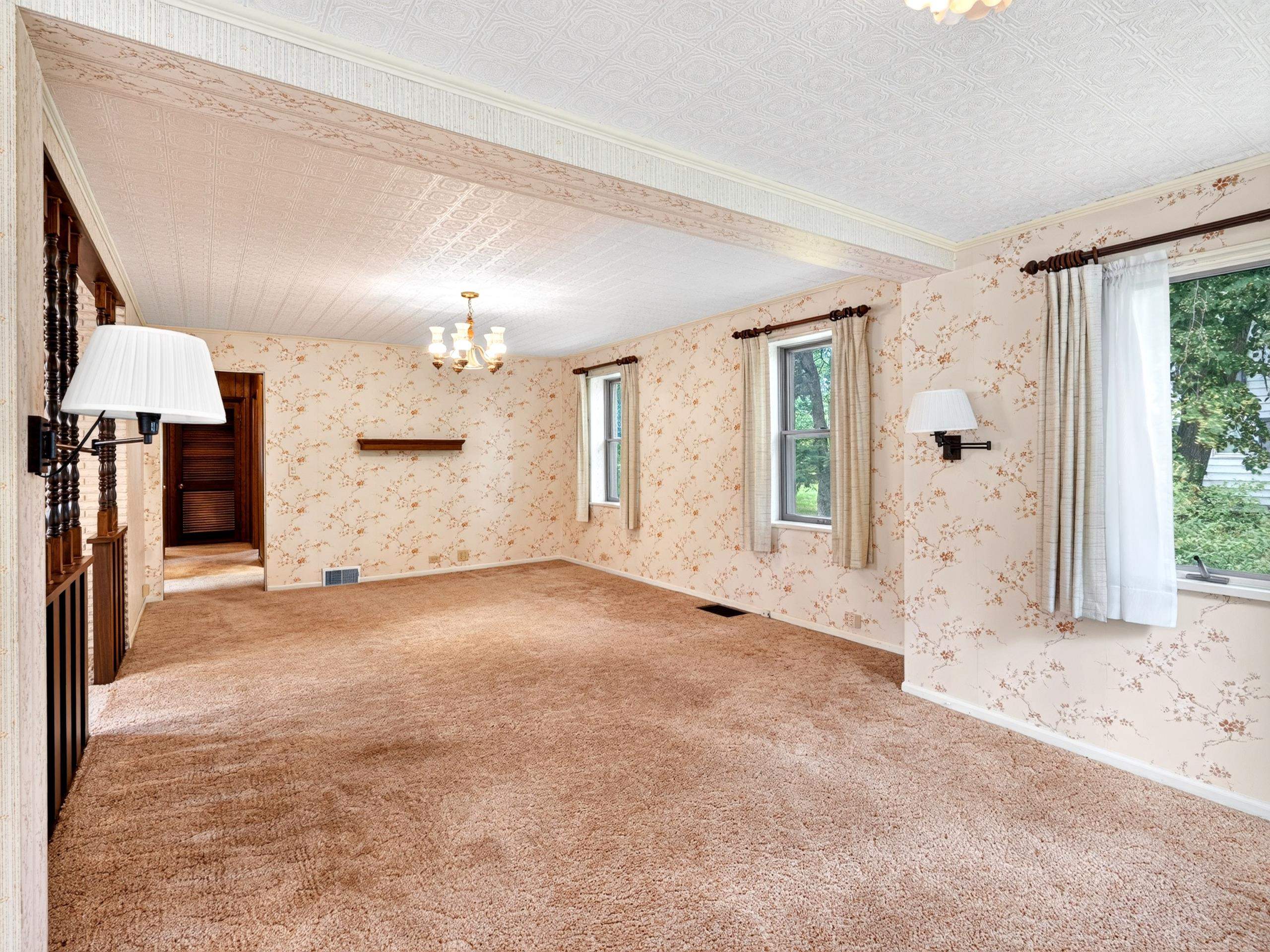 204 Russell Road Kawkawlin, MI 48631 - Photo 13 of 82 Gallery Image 13