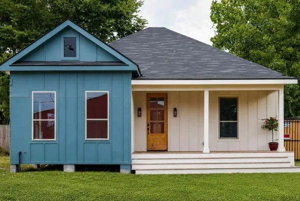 $2,250 | 3407 Garrow Street, Houston, TX 77003