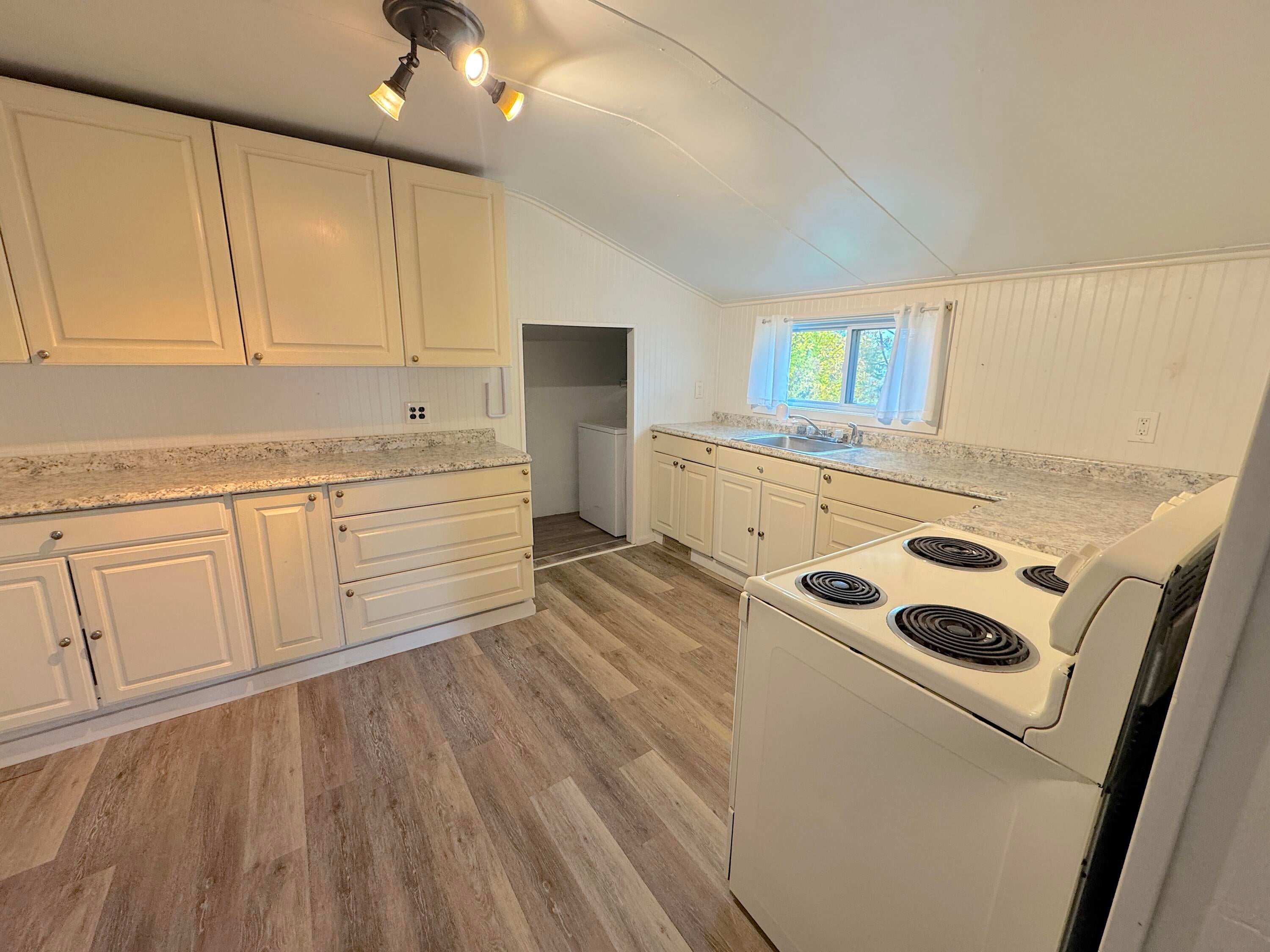 1020 Division Street Cheboygan, MI 49721 - Photo 22 of 22 Gallery Image 22