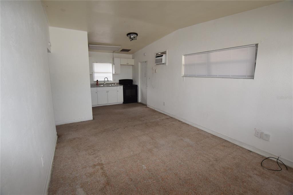 102 West Lancaster Road Orlando, FL 32809 - Photo 5 of 21 Gallery Image 5