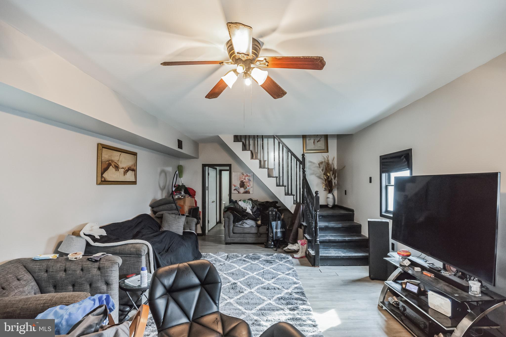 207 MacDade Boulevard Collingdale, PA 19023 - Photo 11 of 30 Bi-level 3 bedroom with spacious first floor
