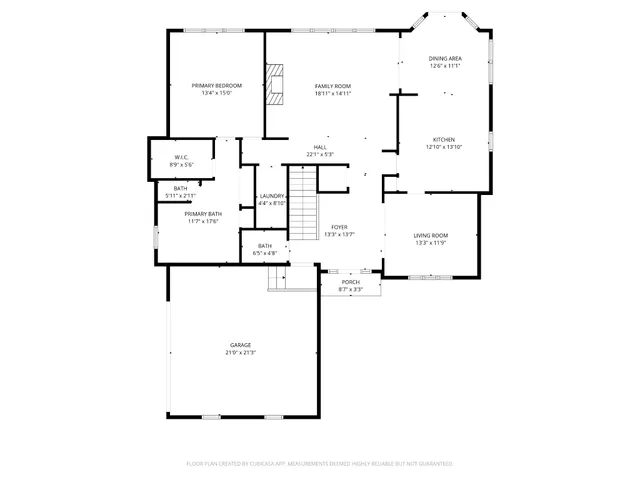 a view of a backyard with plants