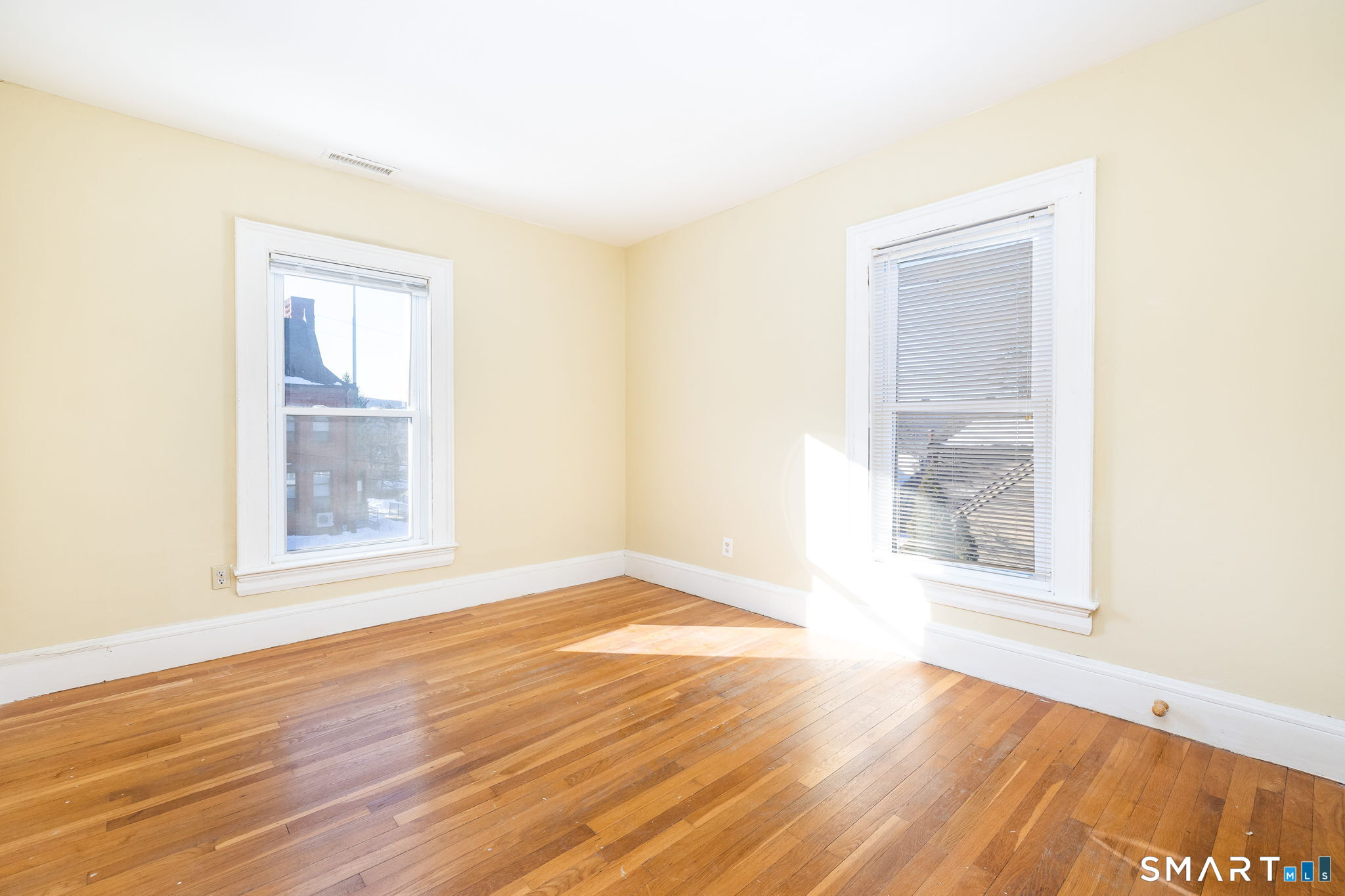 187 Center Street Bristol, CT 06010 - Photo 32 of 40