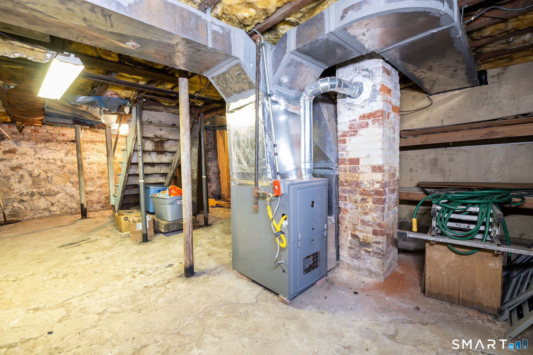 187 Center Street Bristol, CT 06010 - Photo 39 of 40