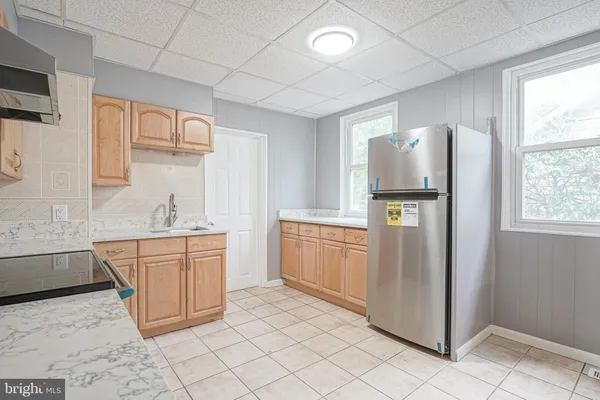$2,750 | 719 Burlington Avenue, Delanco, NJ 08075