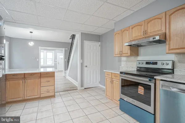 $2,750 | 719 Burlington Avenue, Delanco, NJ 08075