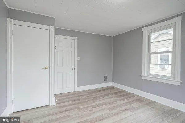 $2,750 | 719 Burlington Avenue, Delanco, NJ 08075