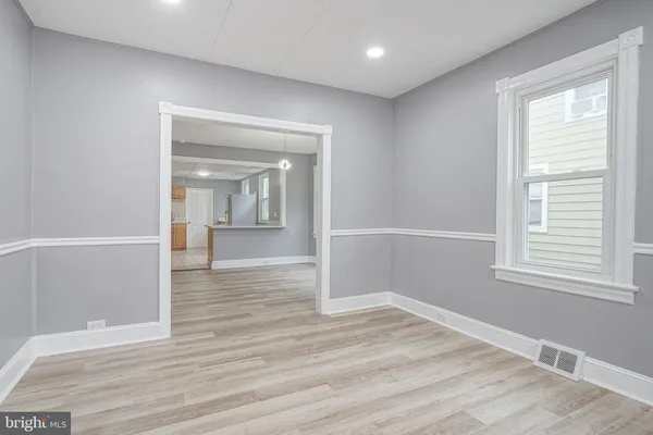 $2,750 | 719 Burlington Avenue, Delanco, NJ 08075