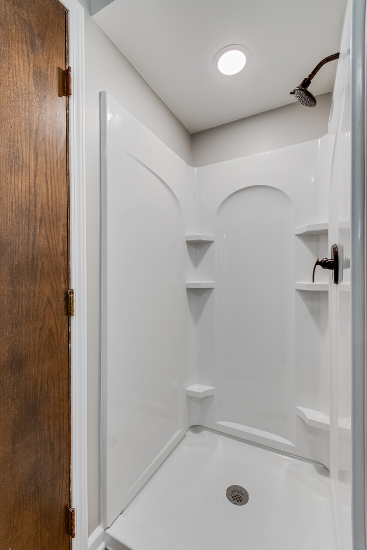 805 South Raven Road Shorewood, IL 60404 - Photo 19 of 27