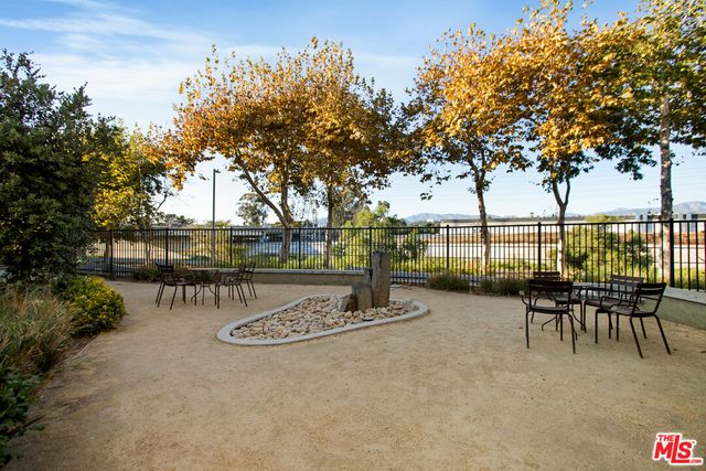 $749,900 | 2978 Ripple Place, Unit 105, Los Angeles, CA 90039