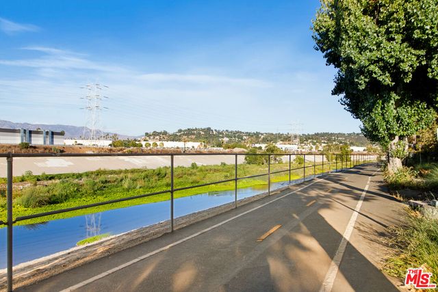 $749,900 | 2978 Ripple Place, Unit 105, Los Angeles, CA 90039