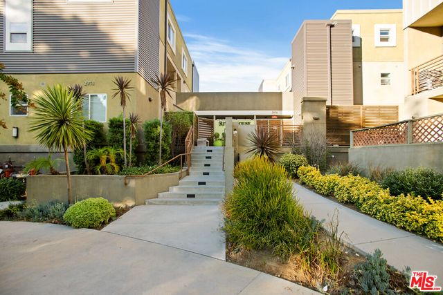 $749,900 | 2978 Ripple Place, Unit 105, Los Angeles, CA 90039