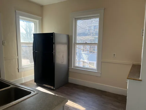 $1,395 | 404-406 East Prospect Terrace, Freeport, IL 61032