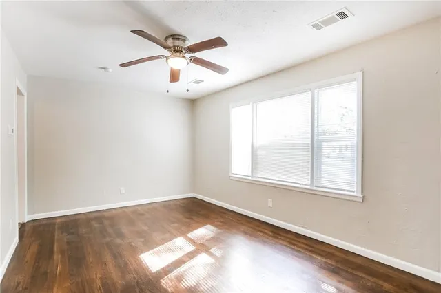 $1,425 | 8906 Richards Drive, Raytown, MO 64133