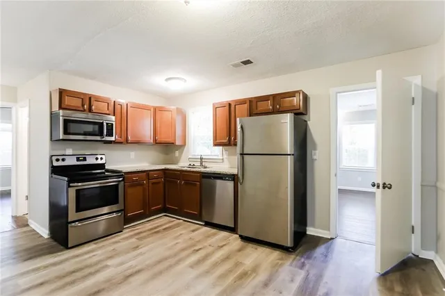 $1,425 | 8906 Richards Drive, Raytown, MO 64133