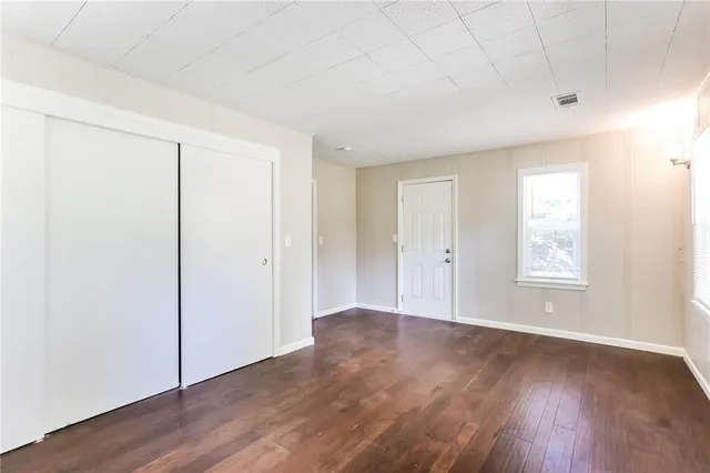 $1,425 | 8906 Richards Drive, Raytown, MO 64133