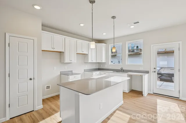 $278,525 | 211 Vanguard Lane, Unit 18, Gastonia, NC 28056