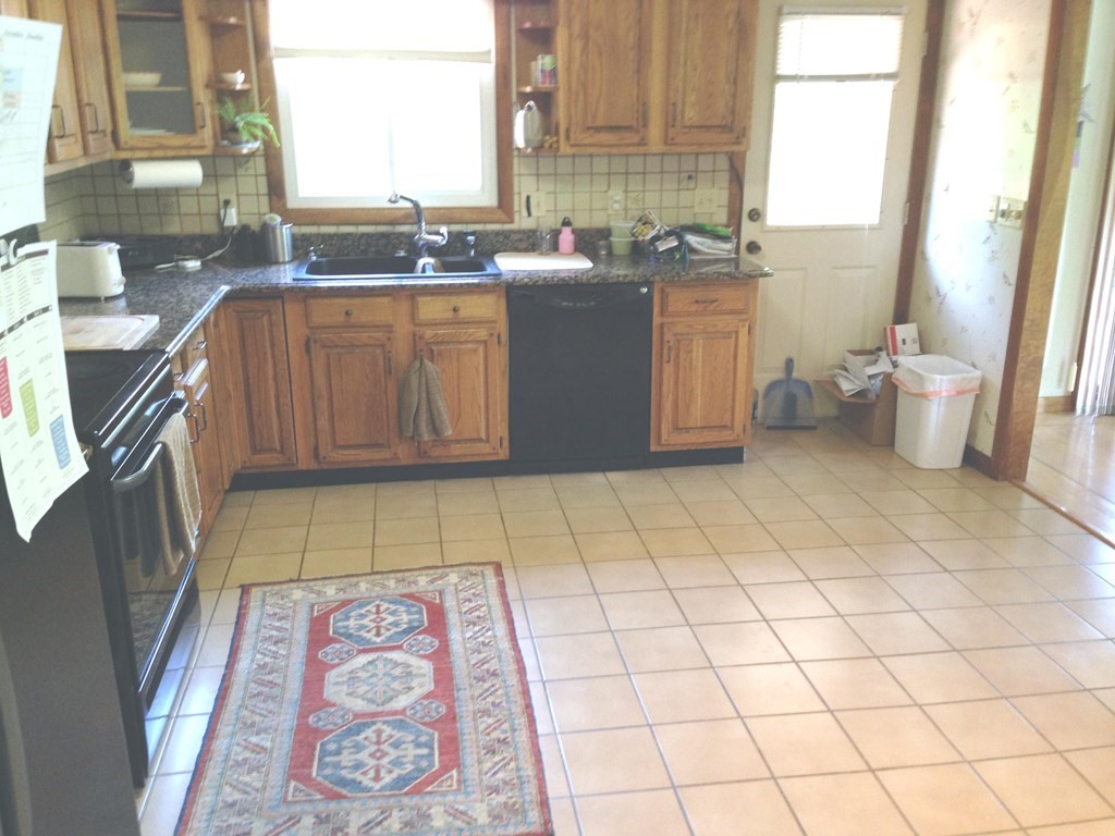 124 Hampton Road Sharon, MA 02067 - Photo 7 of 18